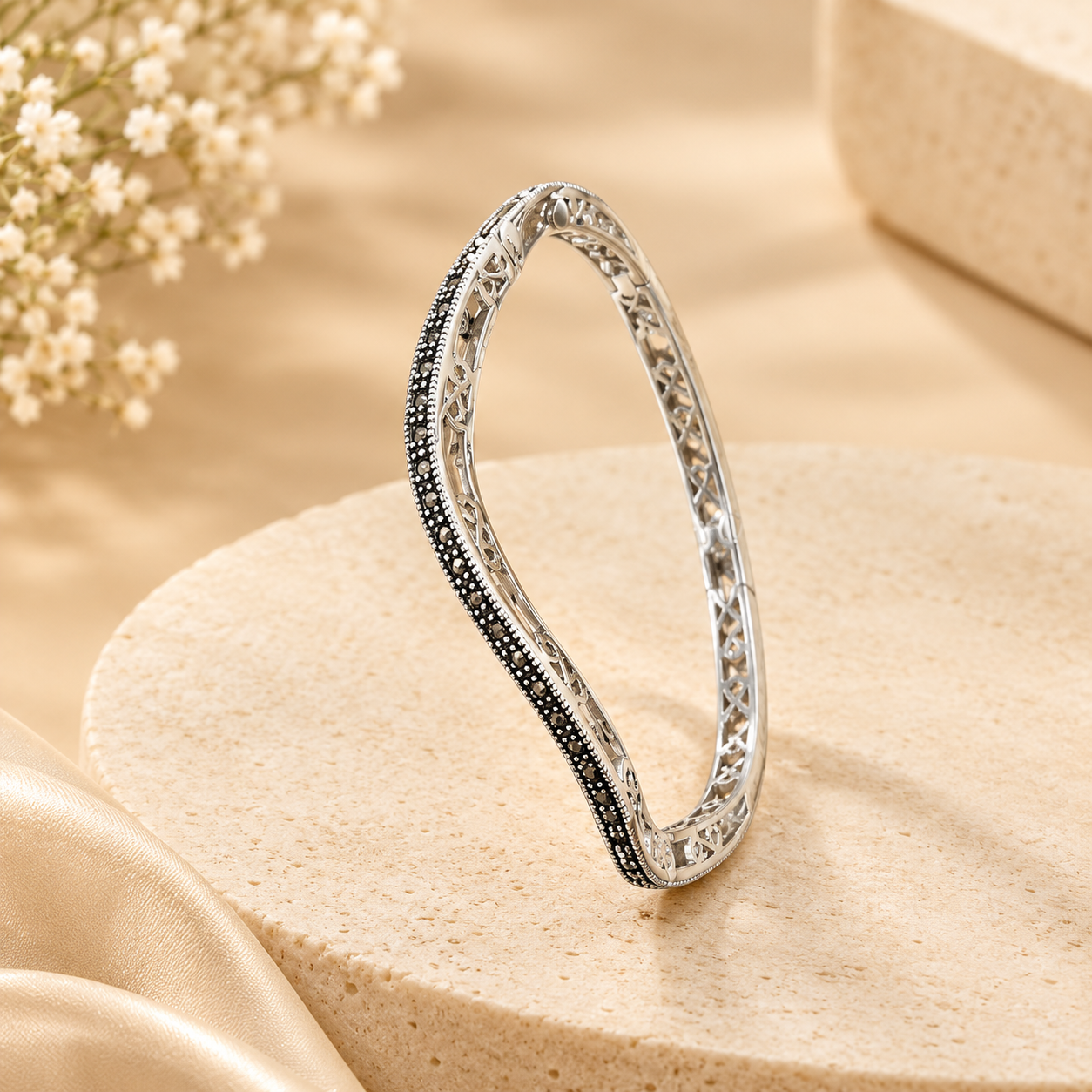 Elegant Silver Oxidised Bangle with Intricate Filigree Design